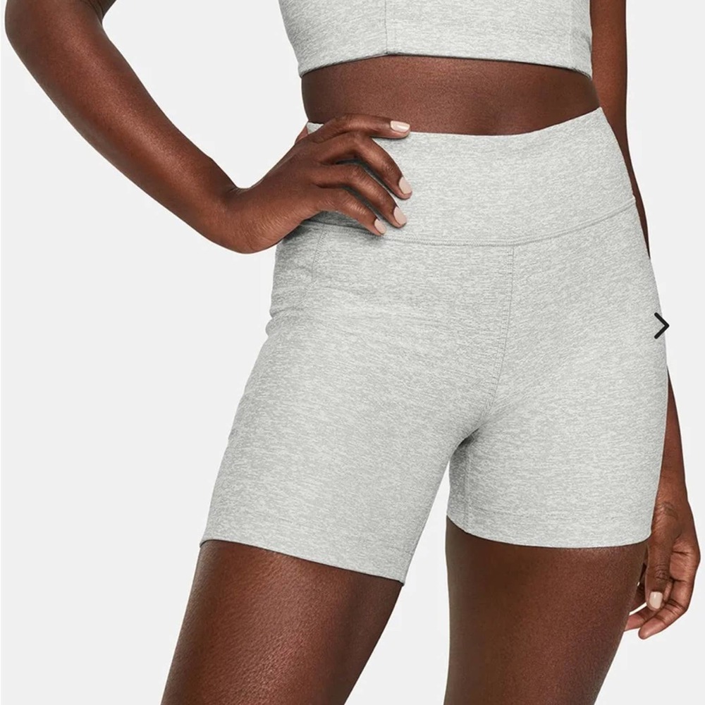 Outdoor Voices  Warmup 5" Short